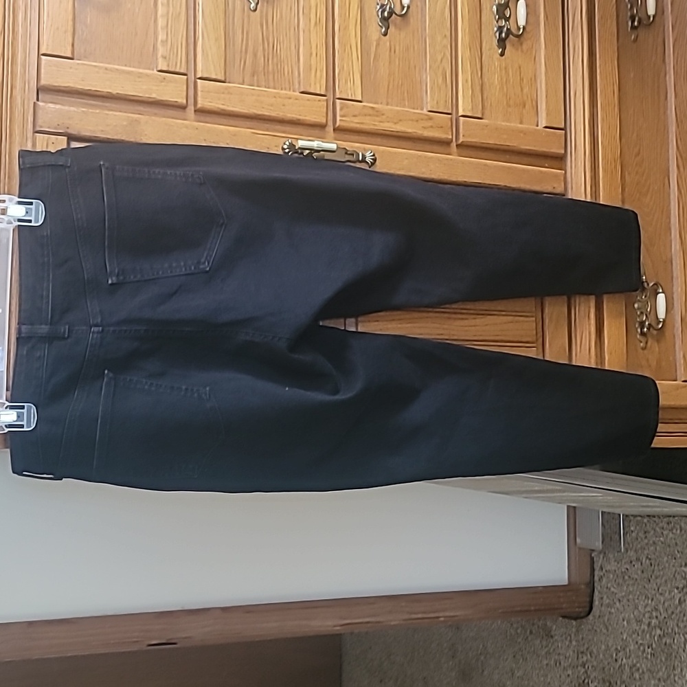 Style & Co. Women's Skinny Jeans in Black - curvy skinny leg - Picture 2 of 7